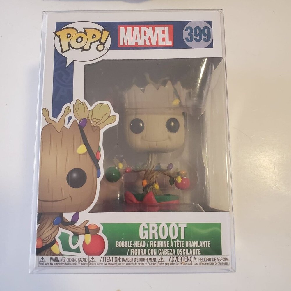 GROOT FROM GUARDIANS OF THE GALAXY (WITH LIGHTS) HOLIDAY MARVEL FUNKO POP! #399